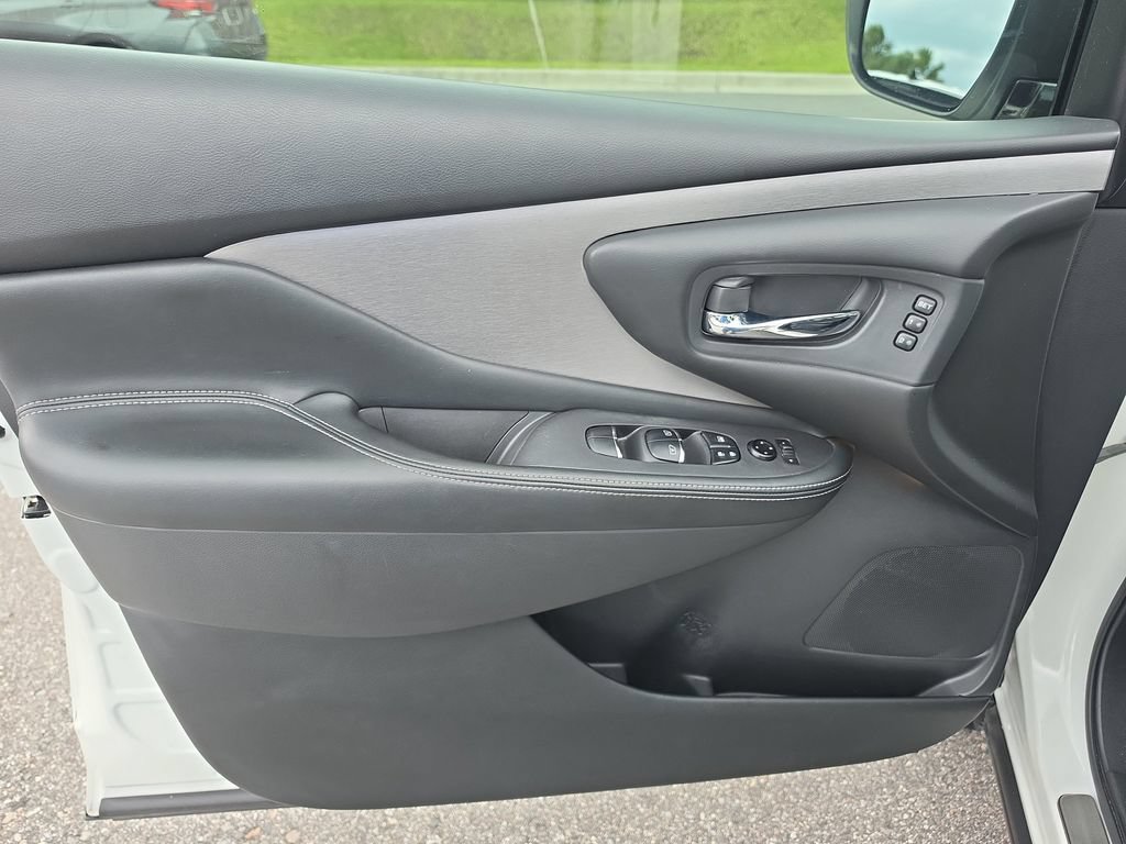 Used 2021 Nissan Murano SL w/ SL Moonroof Package FWD image 18