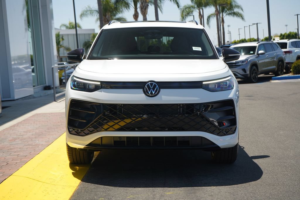 New 2026 Volkswagen Tiguan SE R-Line AWD/4WD image 5