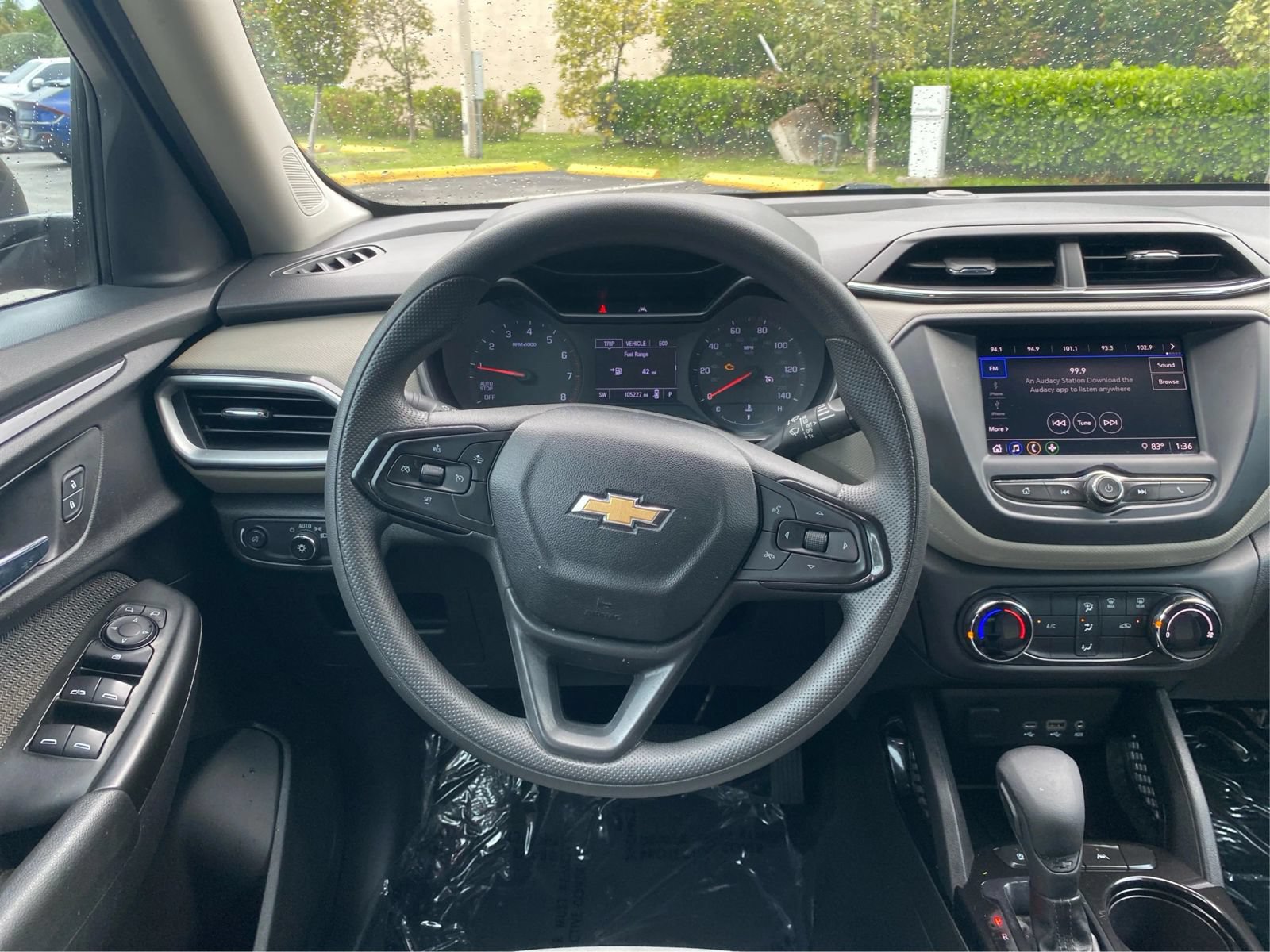Used 2021 Chevrolet TrailBlazer LS FWD image 13