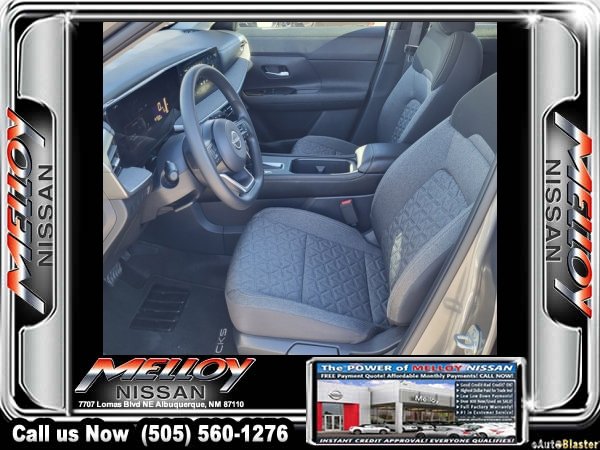 Used 2025 Nissan Kicks SV image 8