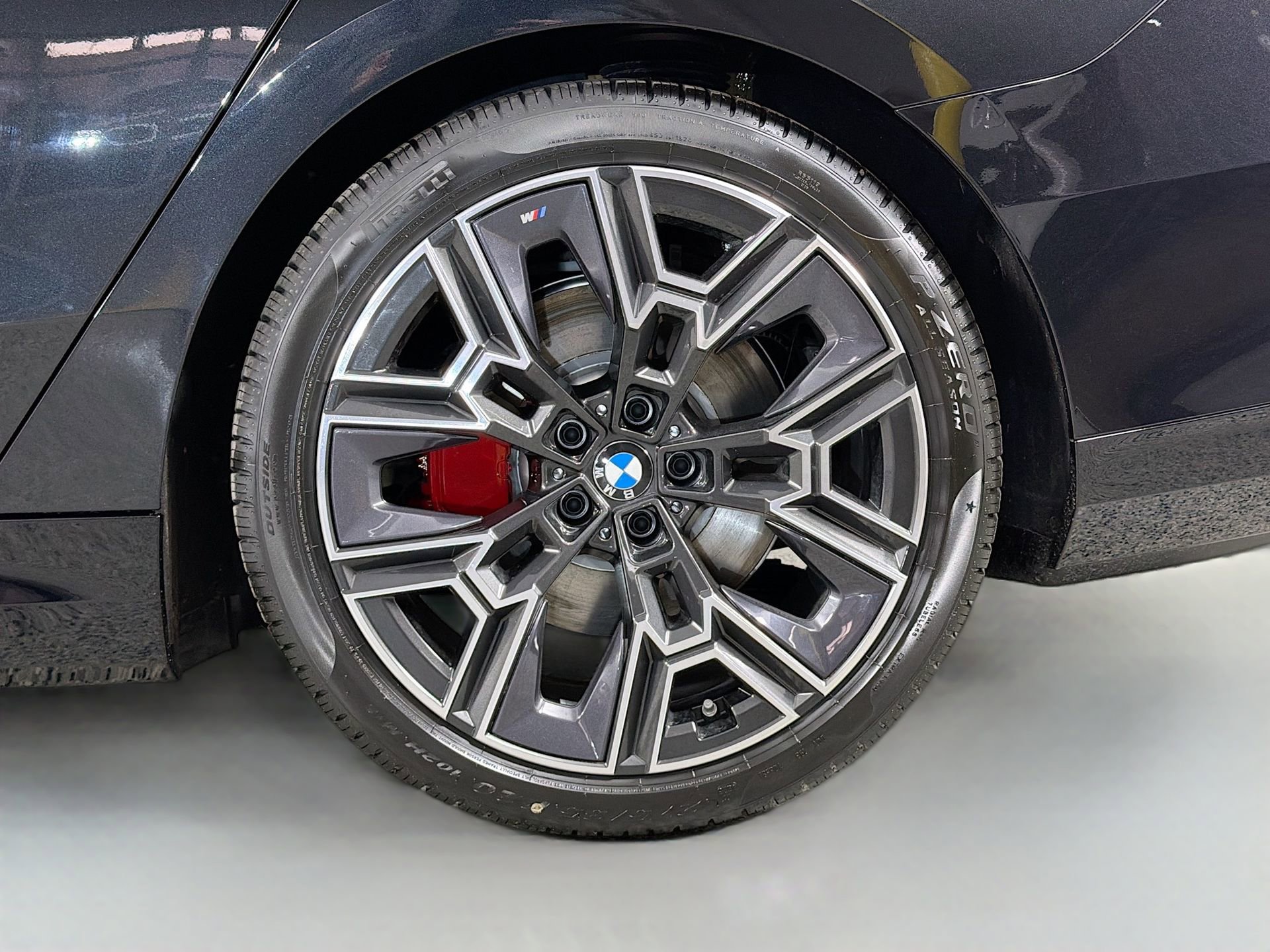 New 2026 BMW i5 eDrive40 w/ M Sport Package image 31