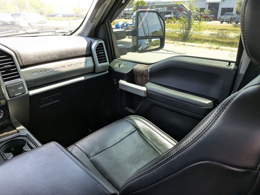 Used 2018 Ford F250 Lariat w/ Lariat Ultimate Package AWD/4WD image 18