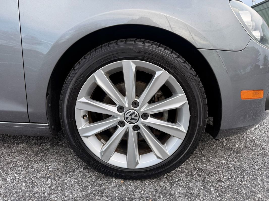 Used 2014 Volkswagen Golf TDI image 30