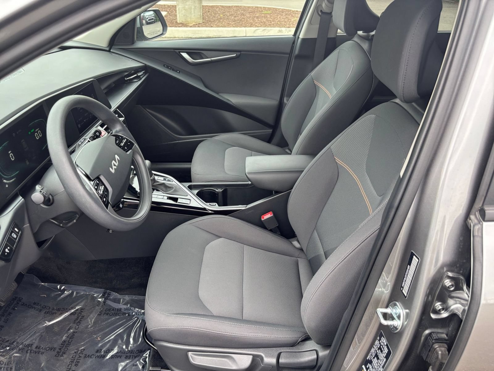 Used 2026 Kia Niro LX FWD image 25