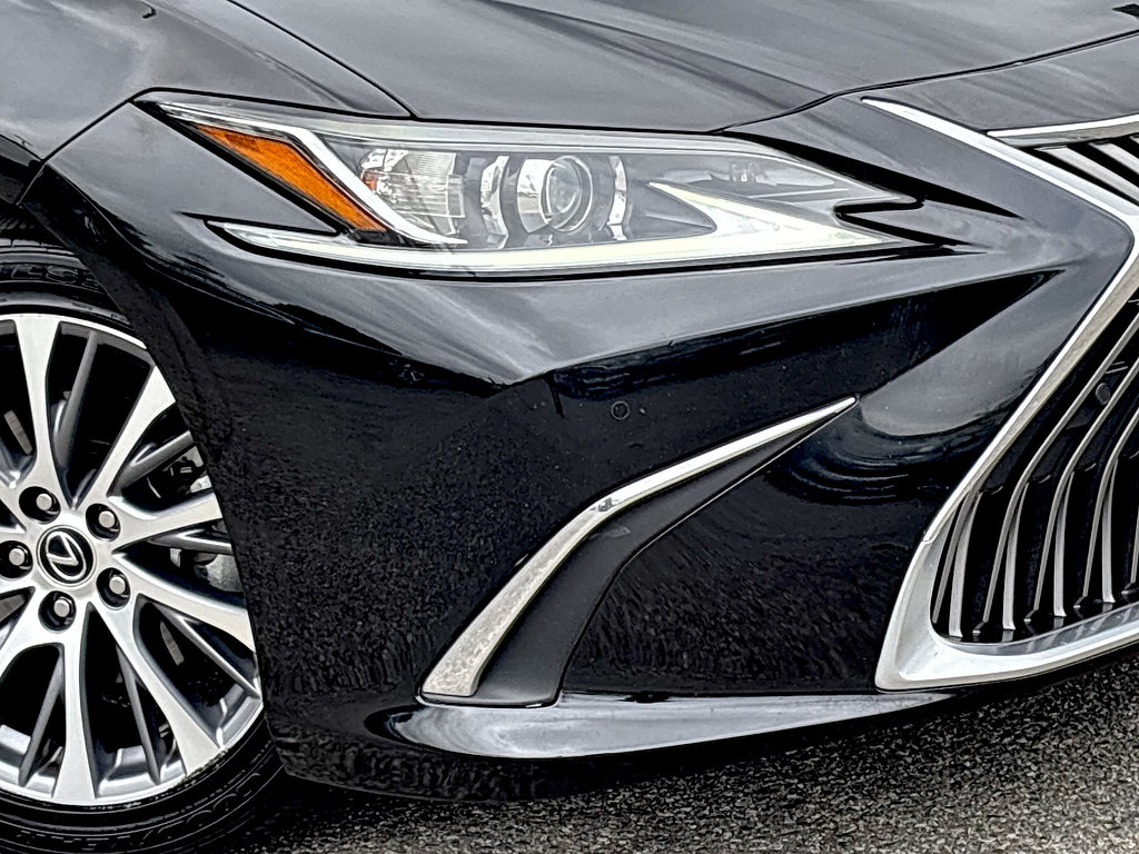 Used 2021 Lexus ES 300h w/ Premium Package FWD image 7