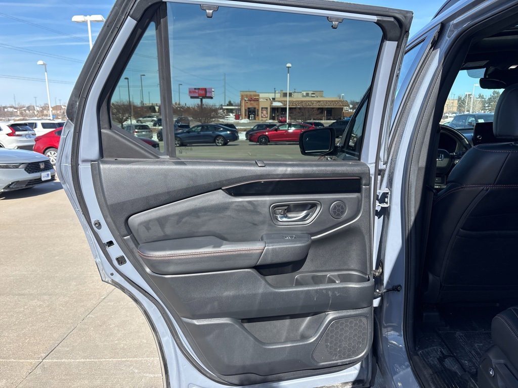 Used 2024 Honda Pilot TrailSport image 40