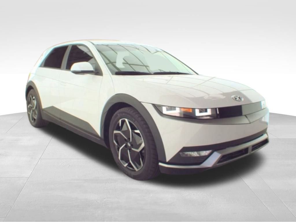 Used 2023 Hyundai Ioniq 5 SE image 2