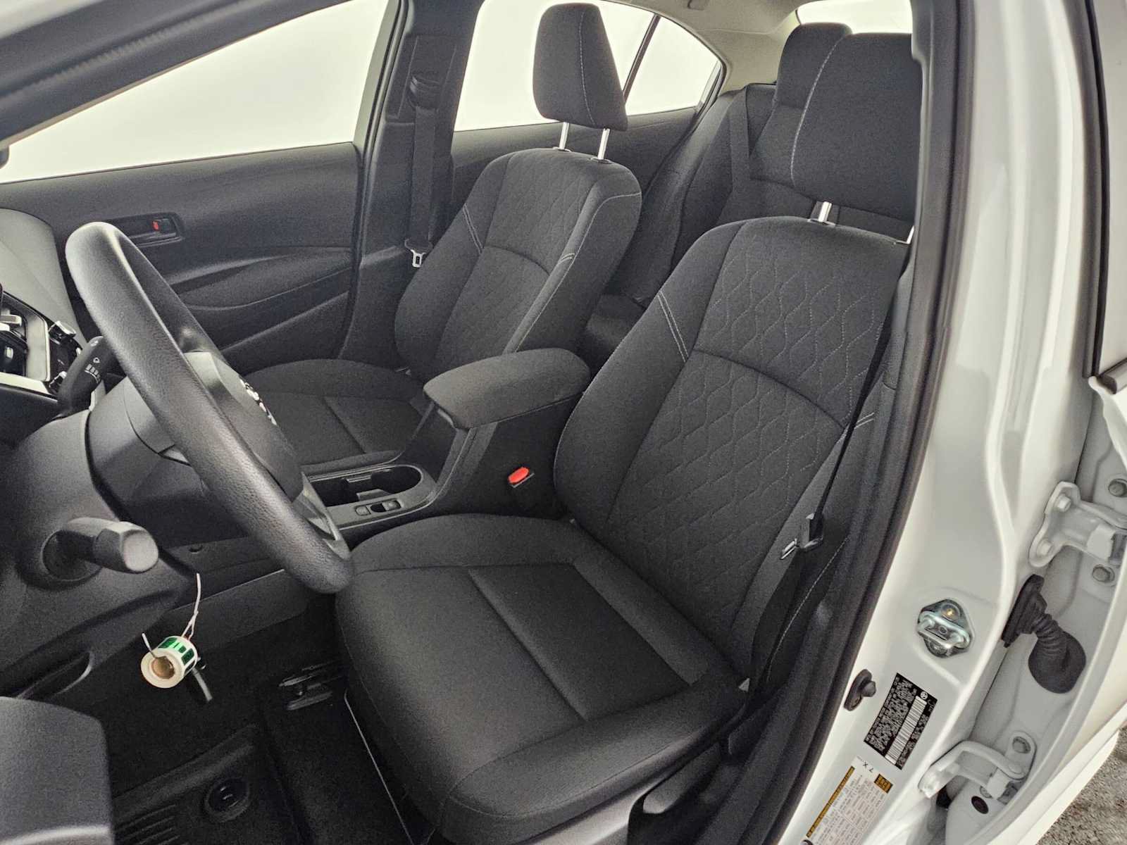 Used 2026 Toyota Corolla LE FWD image 21