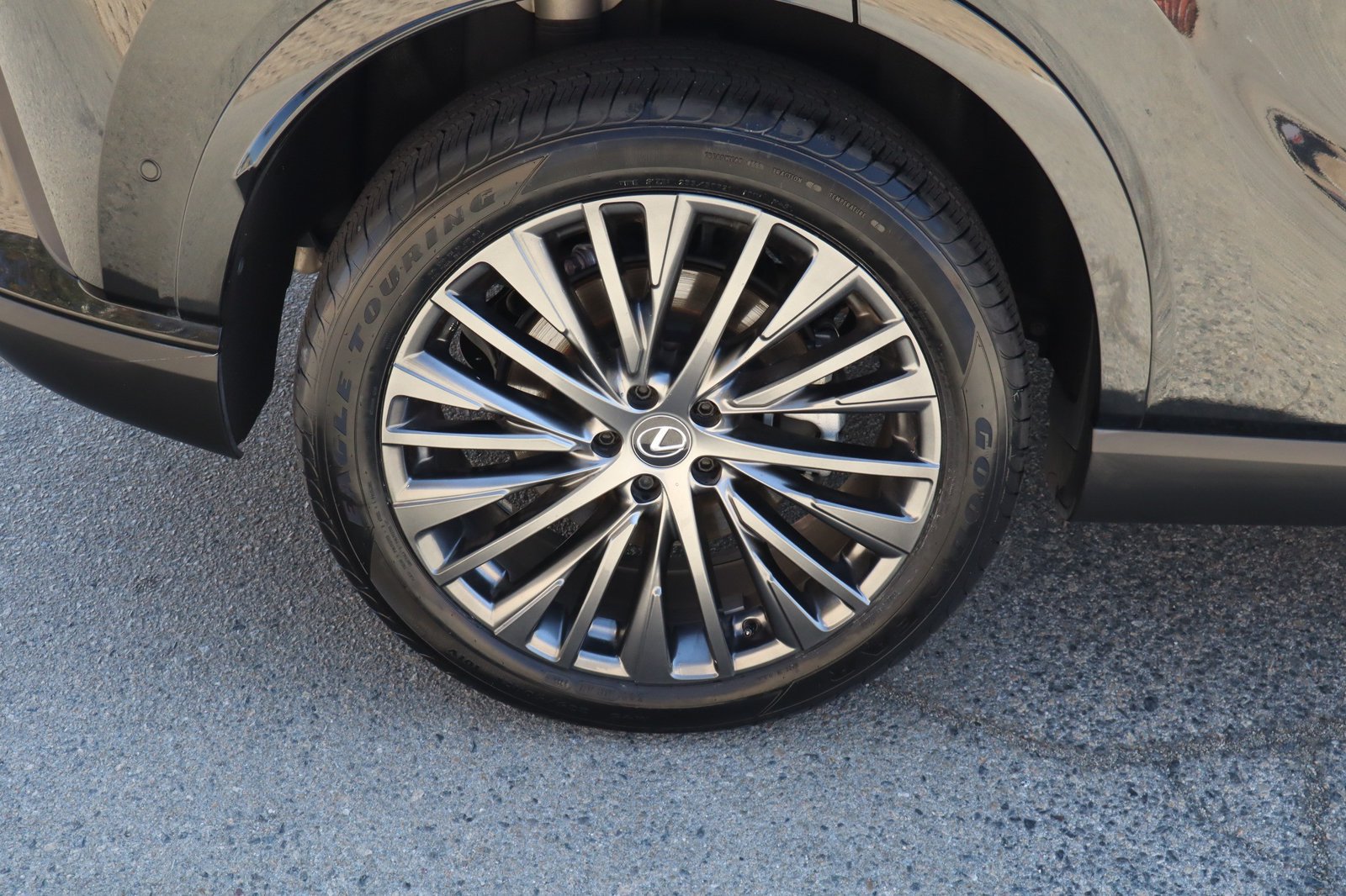 Used 2023 Lexus RX 350 FWD w/ Cold Area Package image 11