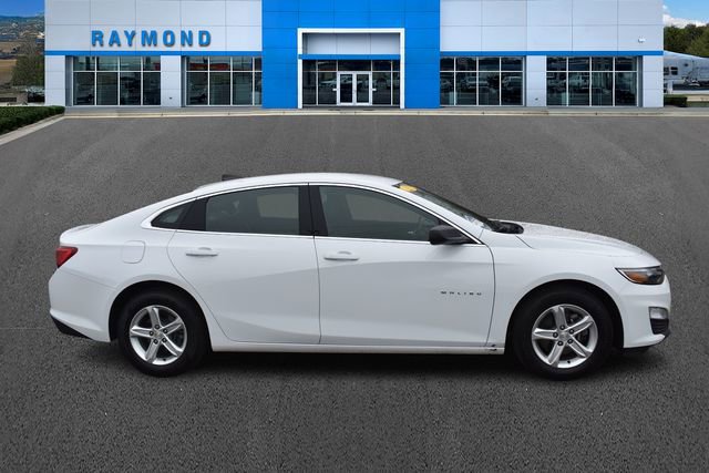 Certified 2022 Chevrolet Malibu LS image 2