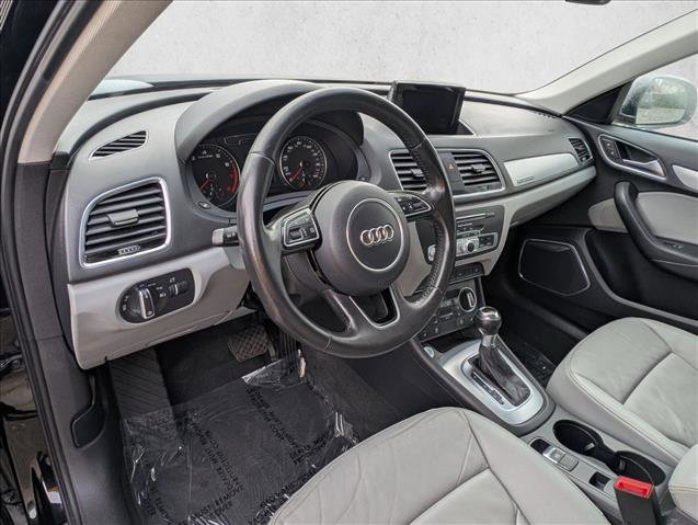 Used 2016 Audi Q3 2.0T Prestige image 9