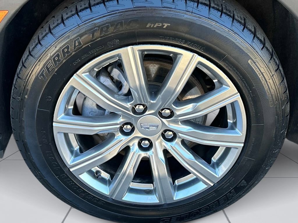 Used 2023 Cadillac XT4 Premium Luxury AWD/4WD image 9
