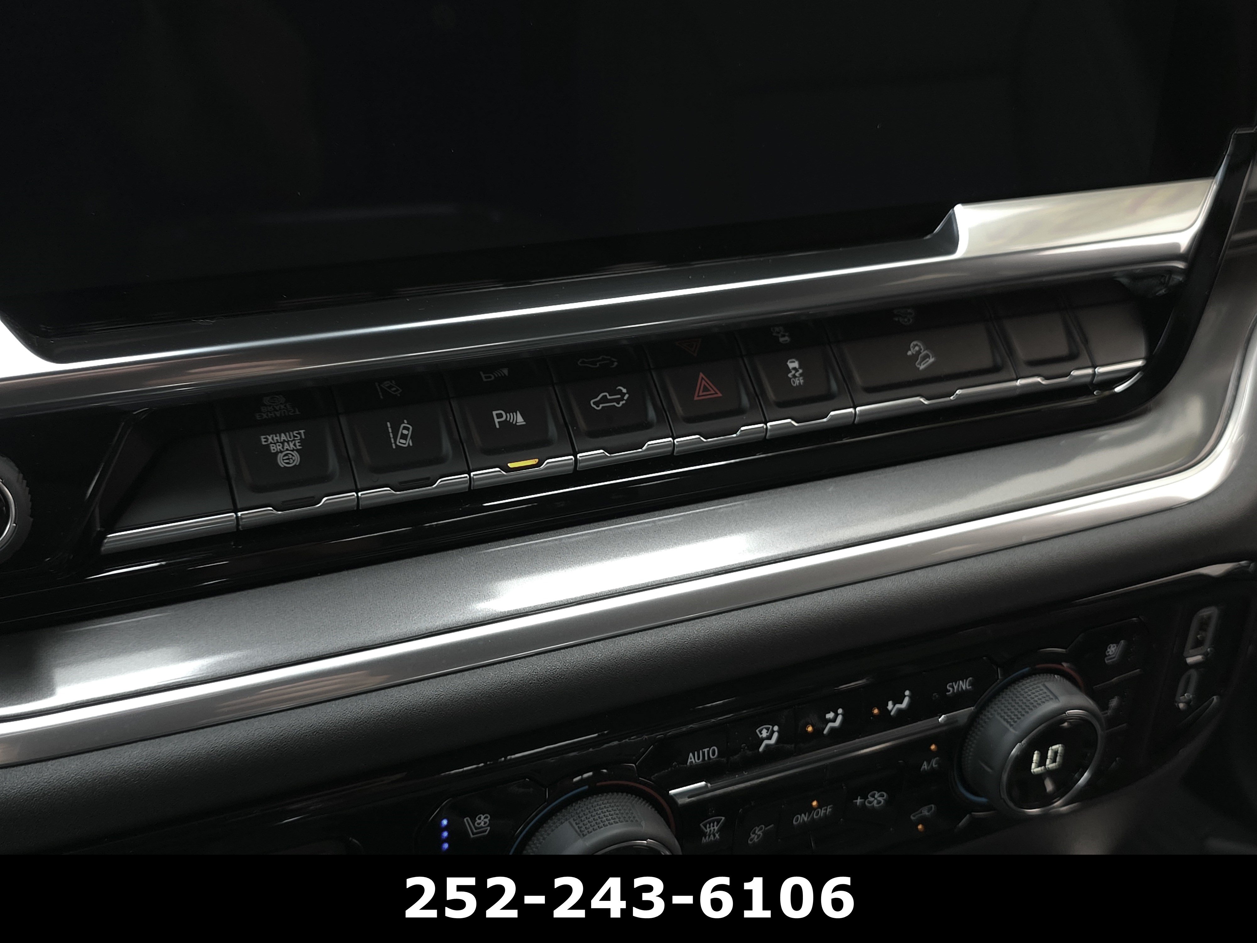 Used 2026 Chevrolet Silverado 2500 High Country w/ High Country Premium Package AWD/4WD image 17