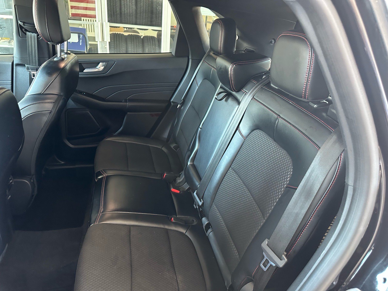 Used 2024 Ford Escape ST-Line w/ Tech Pack #1 FWD image 19