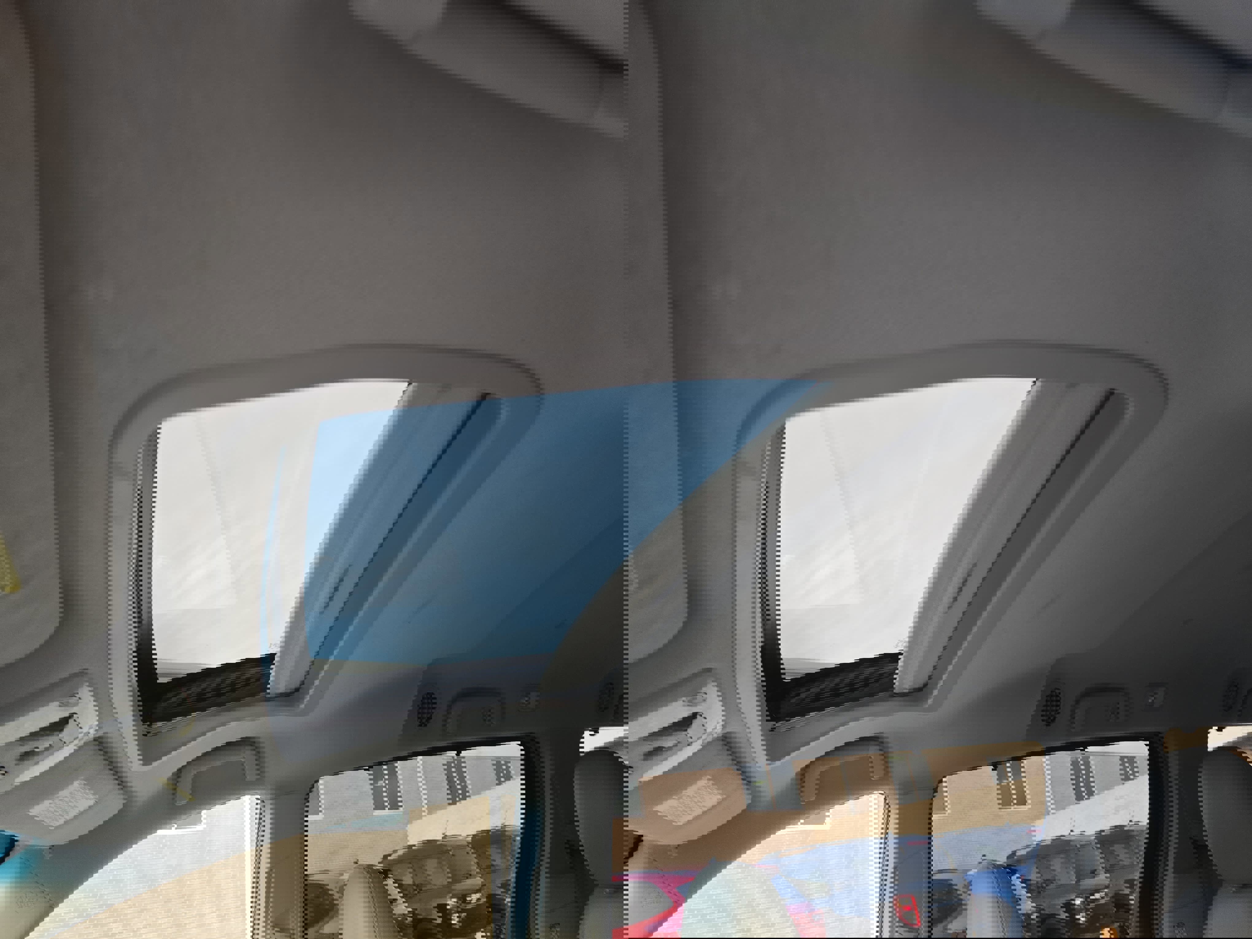 Used 2011 Toyota Sienna XLE image 32