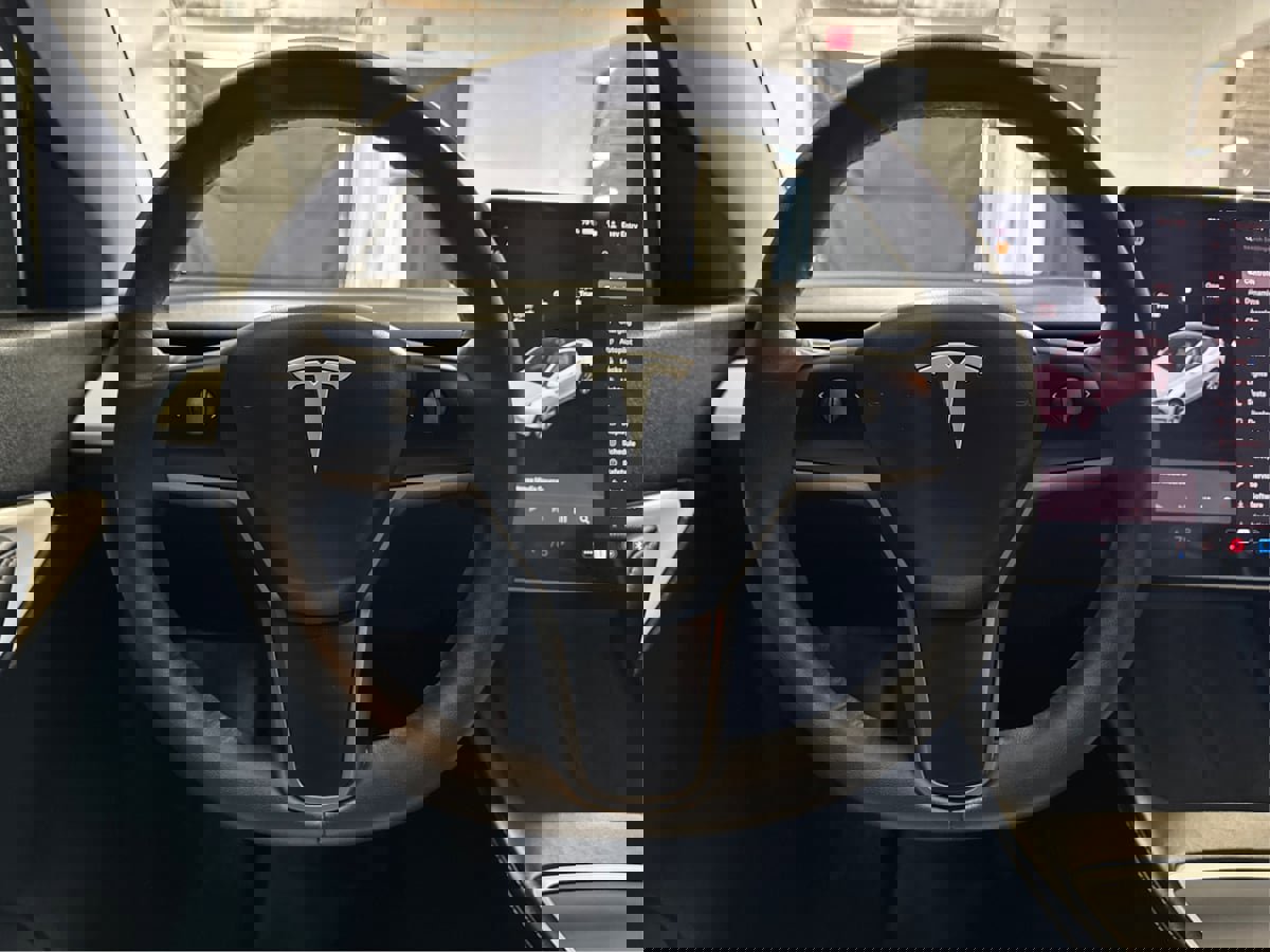 Used 2021 Tesla Model Y Long Range image 22