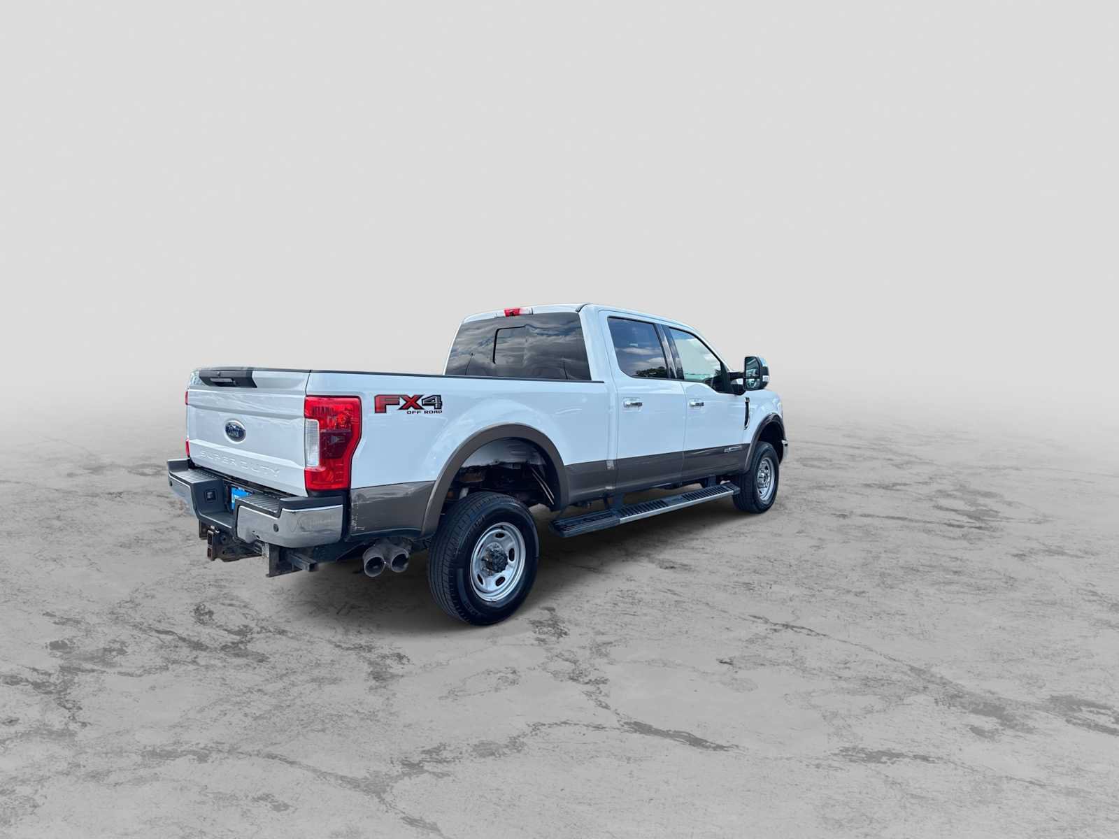 Used 2017 Ford F350 Lariat w/ Lariat Ultimate Package AWD/4WD image 8