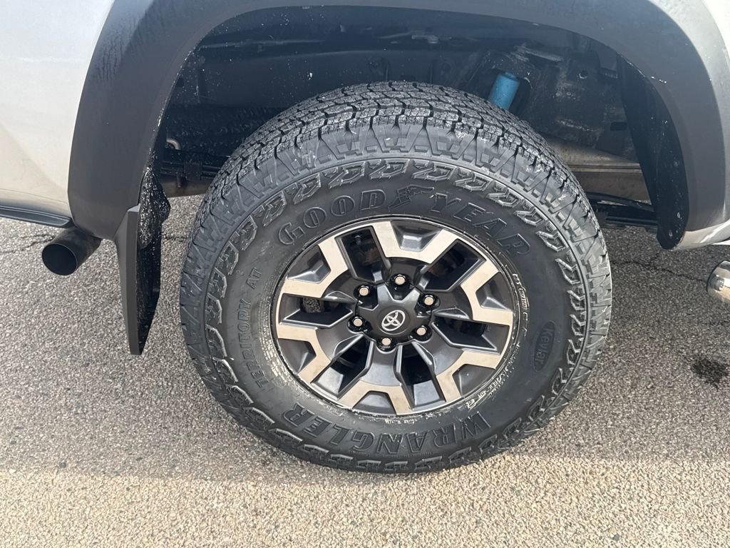 Used 2023 Toyota Tacoma TRD Off-Road image 38
