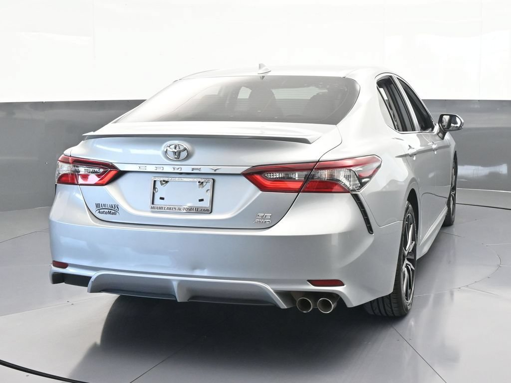 Used 2021 Toyota Camry SE w/ Cold Weather Package AWD/4WD image 5