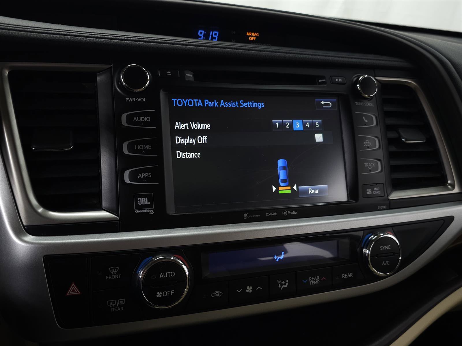 Used 2017 Toyota Highlander Limited AWD/4WD image 23