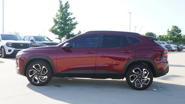 Used 2024 Chevrolet Trax RS w/ Sunroof Package FWD image 6