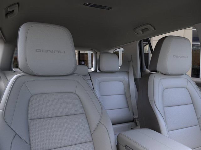 New 2026 GMC Terrain Denali w/ LPO, Black Badging Package AWD/4WD image 24