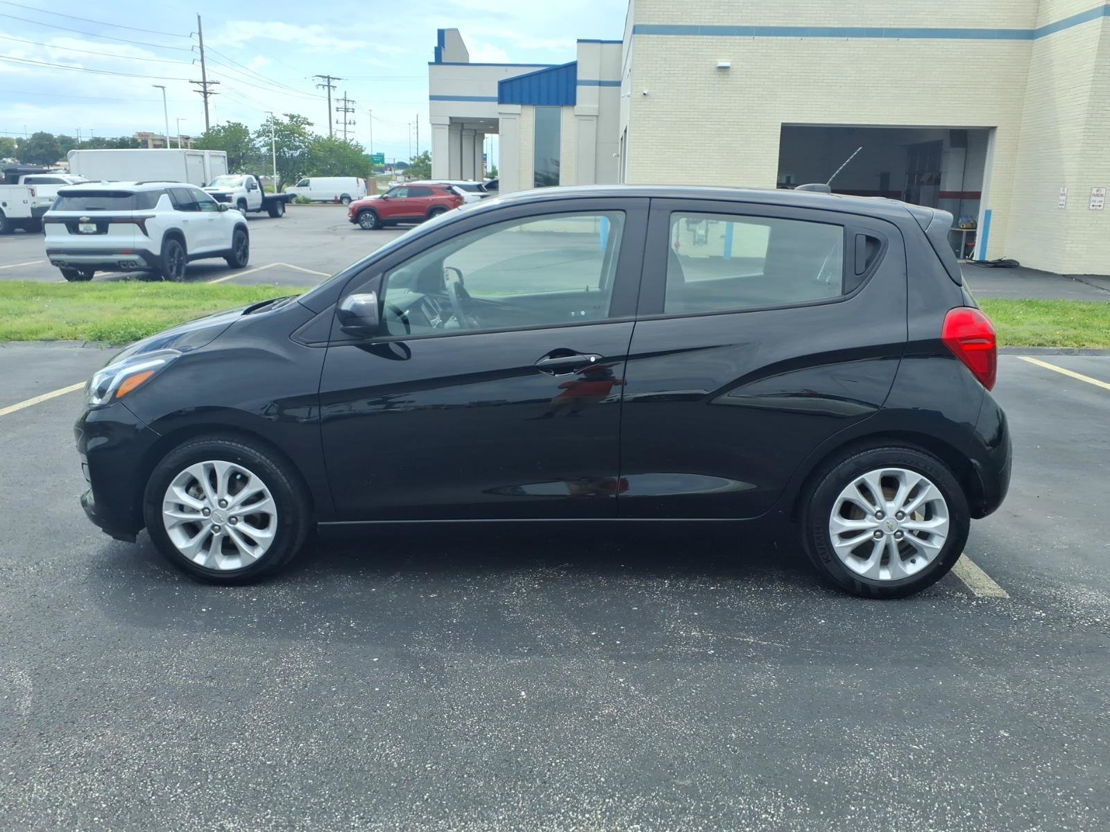 Used 2021 Chevrolet Spark LT FWD image 4