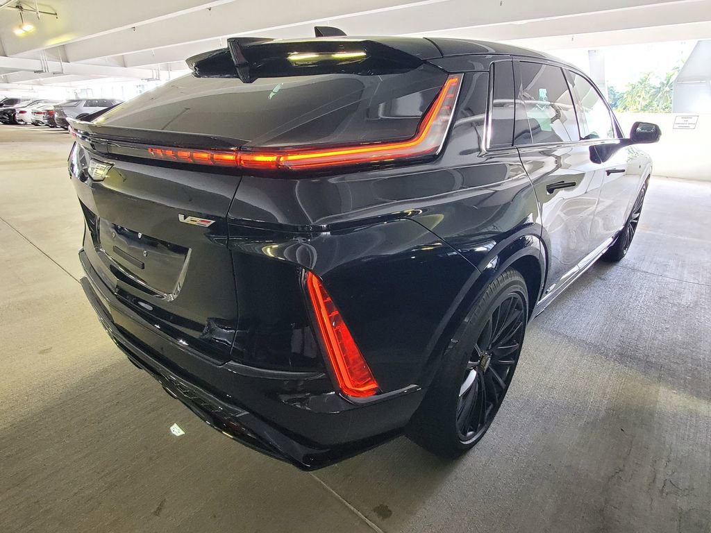 New 2026 Cadillac Lyriq V w/ LPO, Bronce Accent Package AWD/4WD image 5