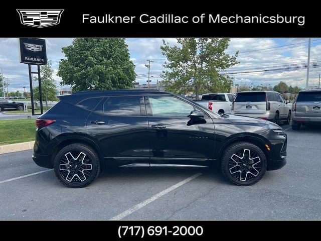 Used 2023 Chevrolet Blazer RS w/ Enhanced Convenience Package AWD/4WD image 3