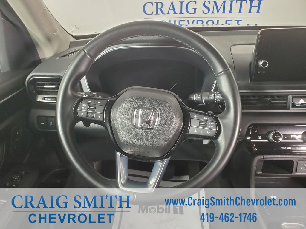 Used 2025 Honda Pilot EX-L image 18
