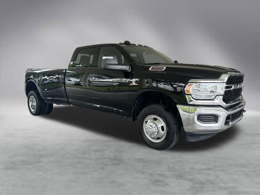 Used 2024 RAM 3500 Tradesman w/ Chrome Appearance Group AWD/4WD image 2