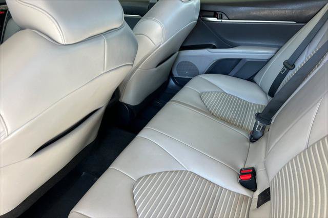 Certified 2022 Toyota Camry SE FWD image 4