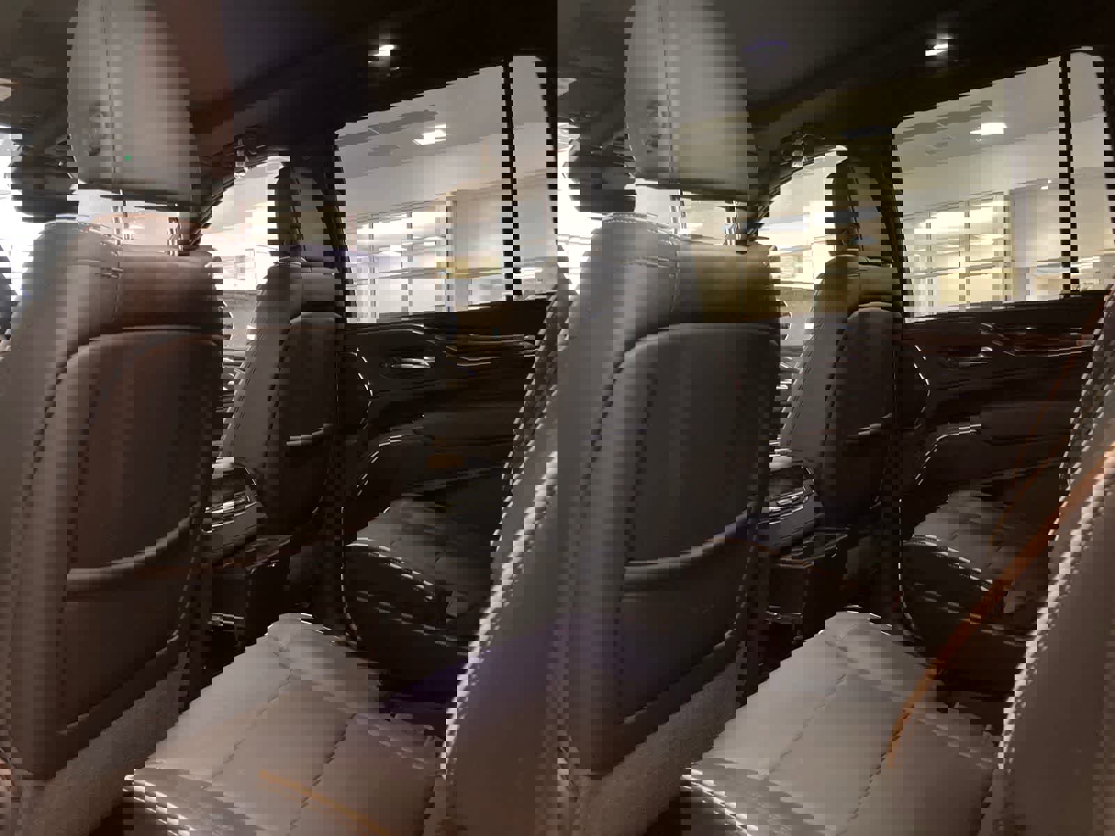 Certified 2024 Cadillac Escalade ESV Premium Luxury image 3