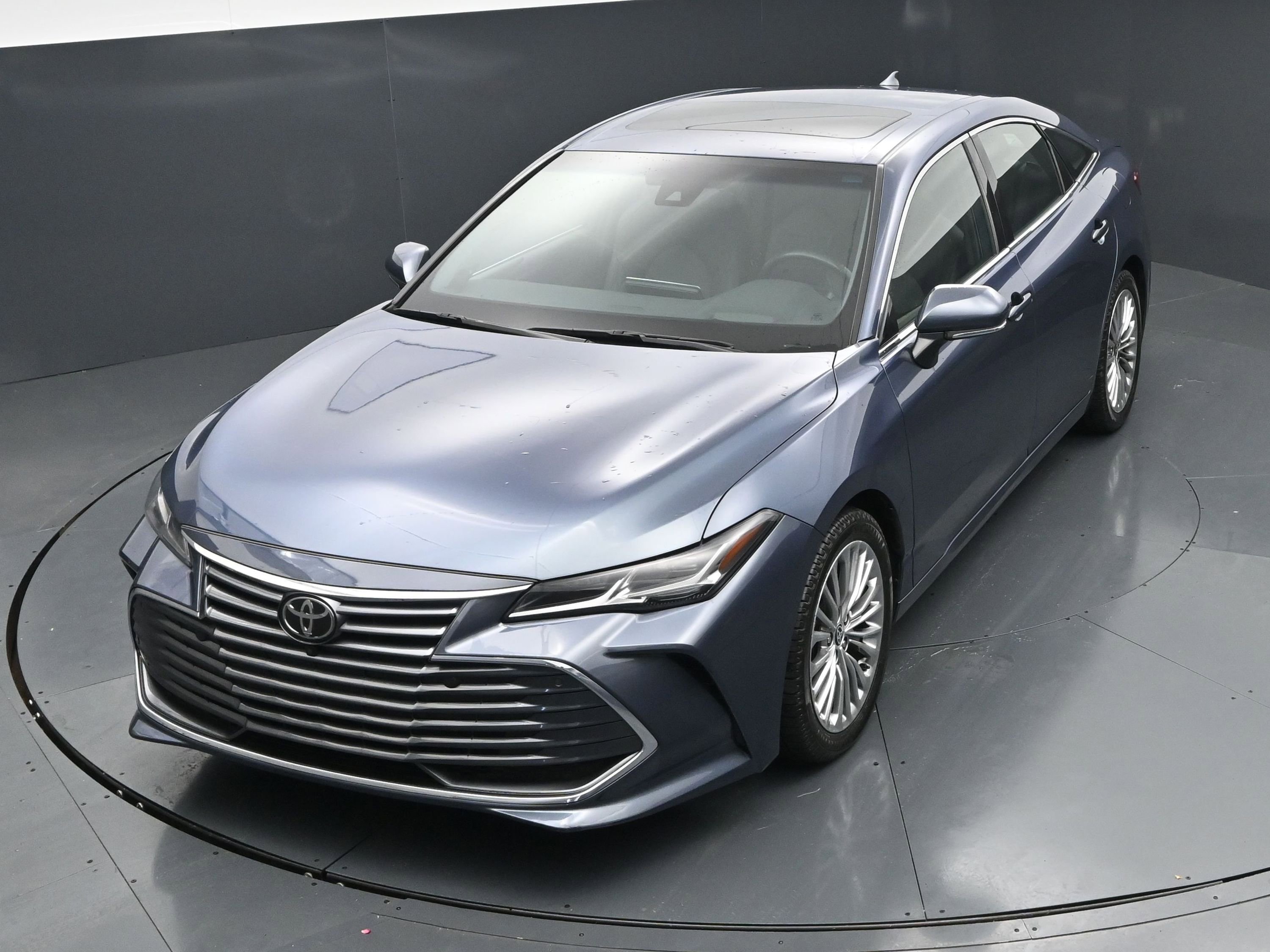 Used 2022 Toyota Avalon Limited w/ Advanced Safety Package FWD image 27