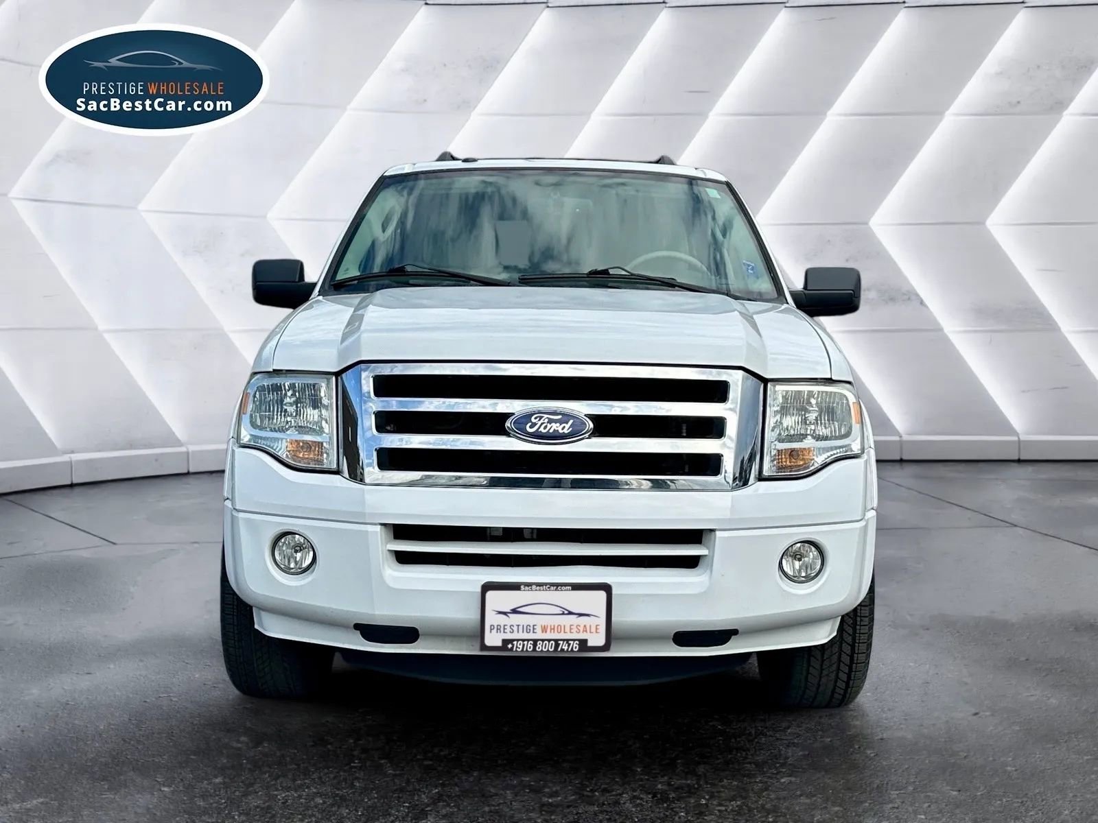 Used 2014 Ford Expedition EL XLT image 2