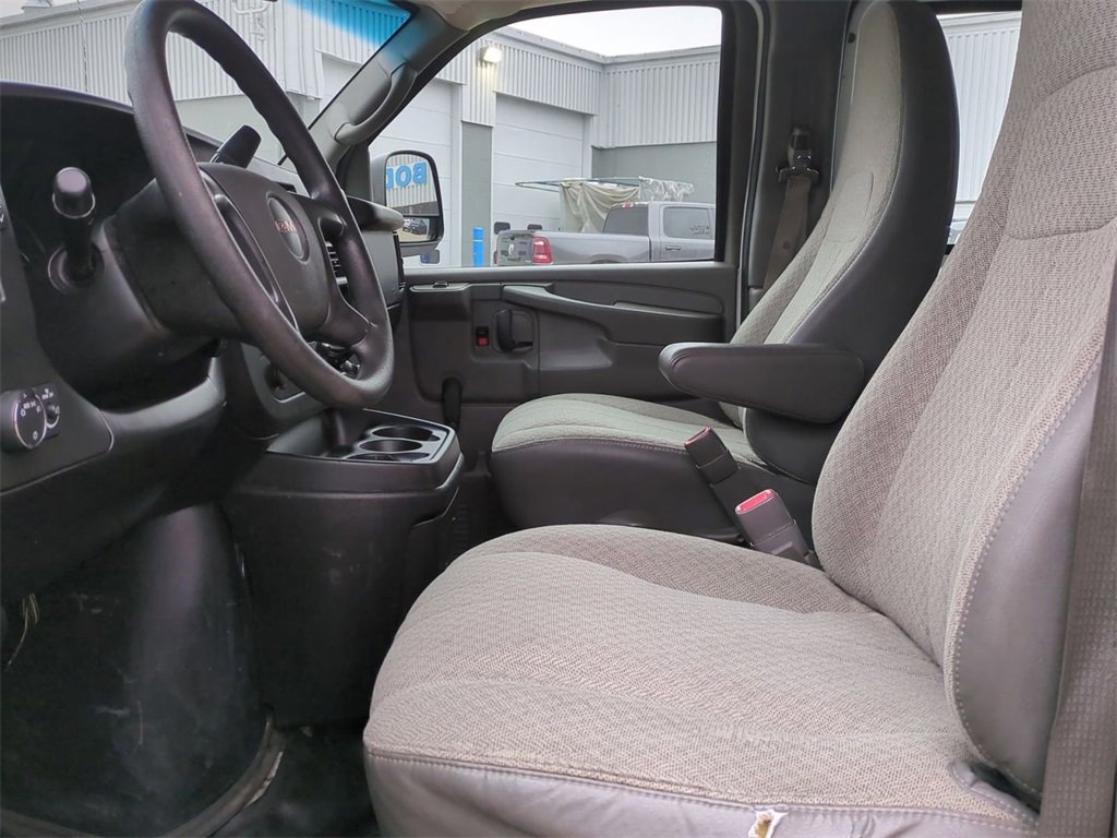 Used 2012 GMC Savana 2500 Extended image 13