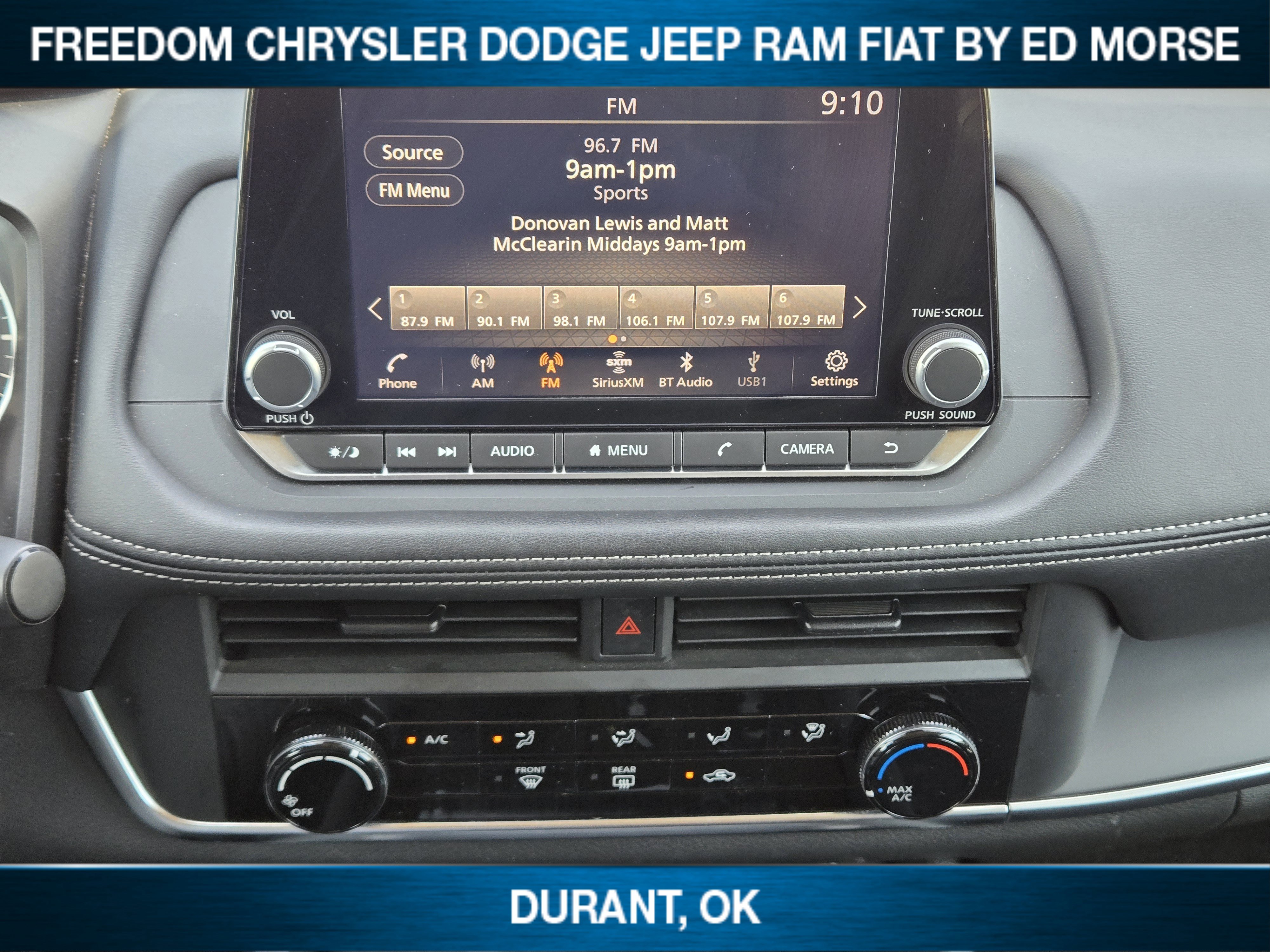 Used 2024 Nissan Rogue S FWD image 11