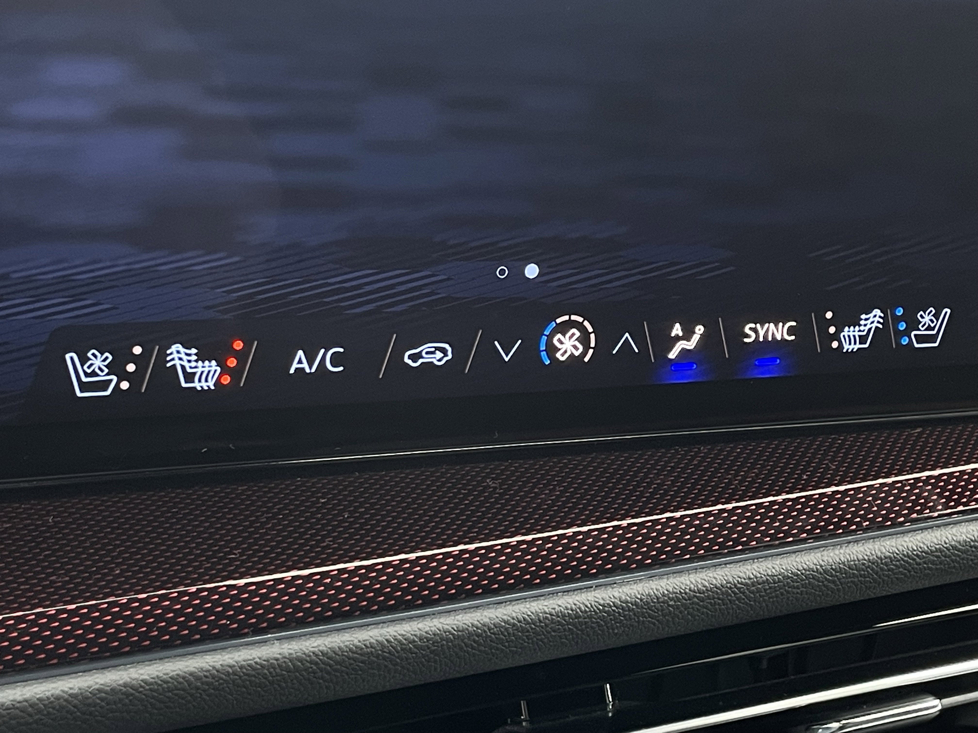 Used 2024 Chevrolet Traverse RS w/ LPO, Floor Liner Package image 29