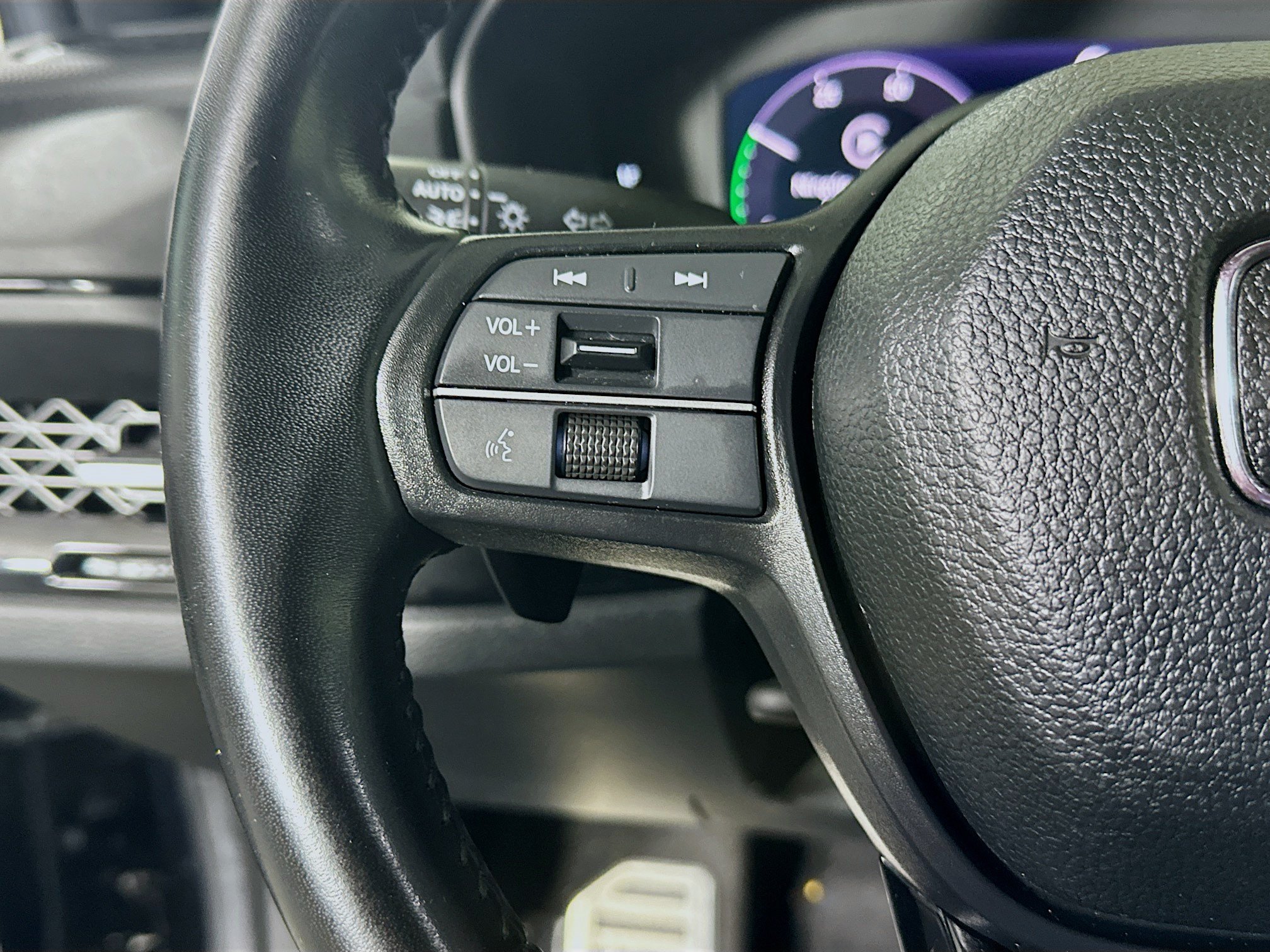 Used 2025 Honda Accord Sport image 16