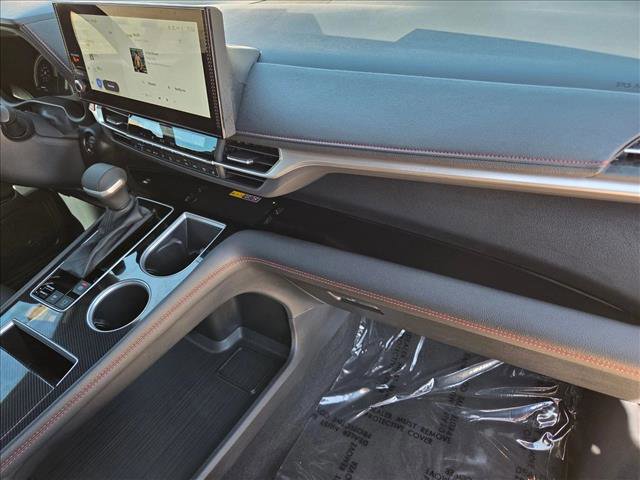 Certified 2025 Toyota Sienna XSE w/ XSE Premium Package image 20