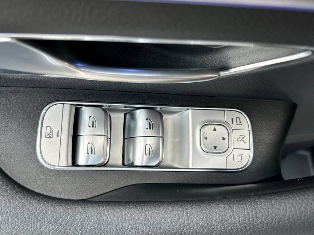 New 2026 Mercedes-Benz GLS 450 4MATIC image 12