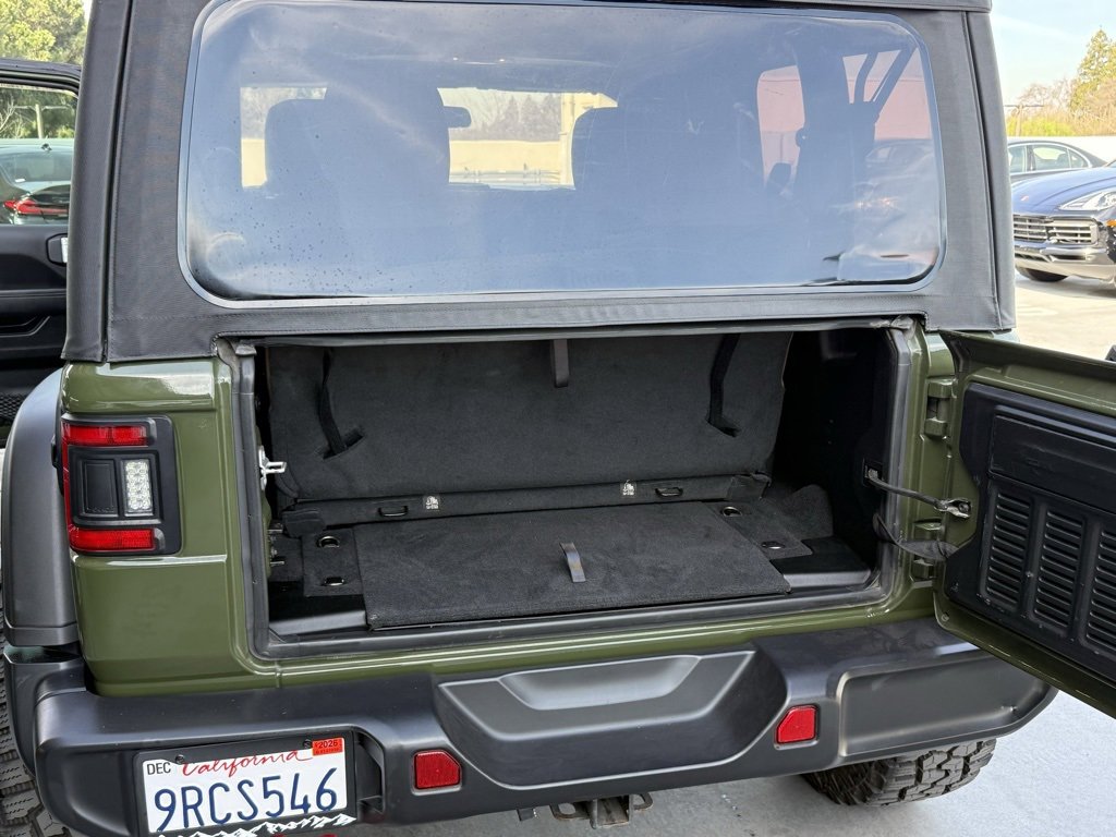 Used 2021 Jeep Wrangler Rubicon w/ Cold Weather Group image 19