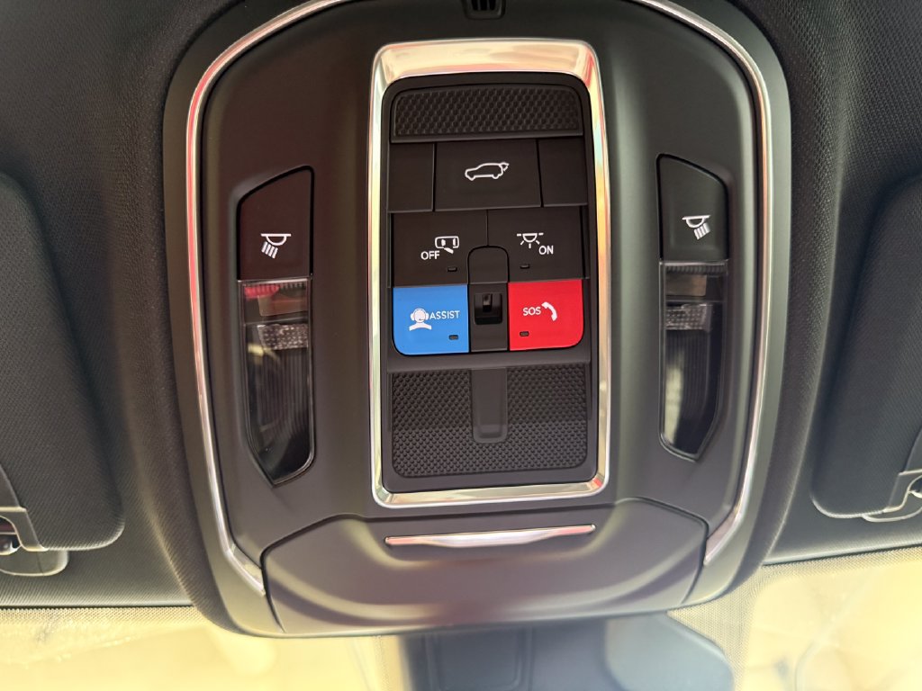 New 2026 Jeep Grand Cherokee Altitude AWD/4WD image 29