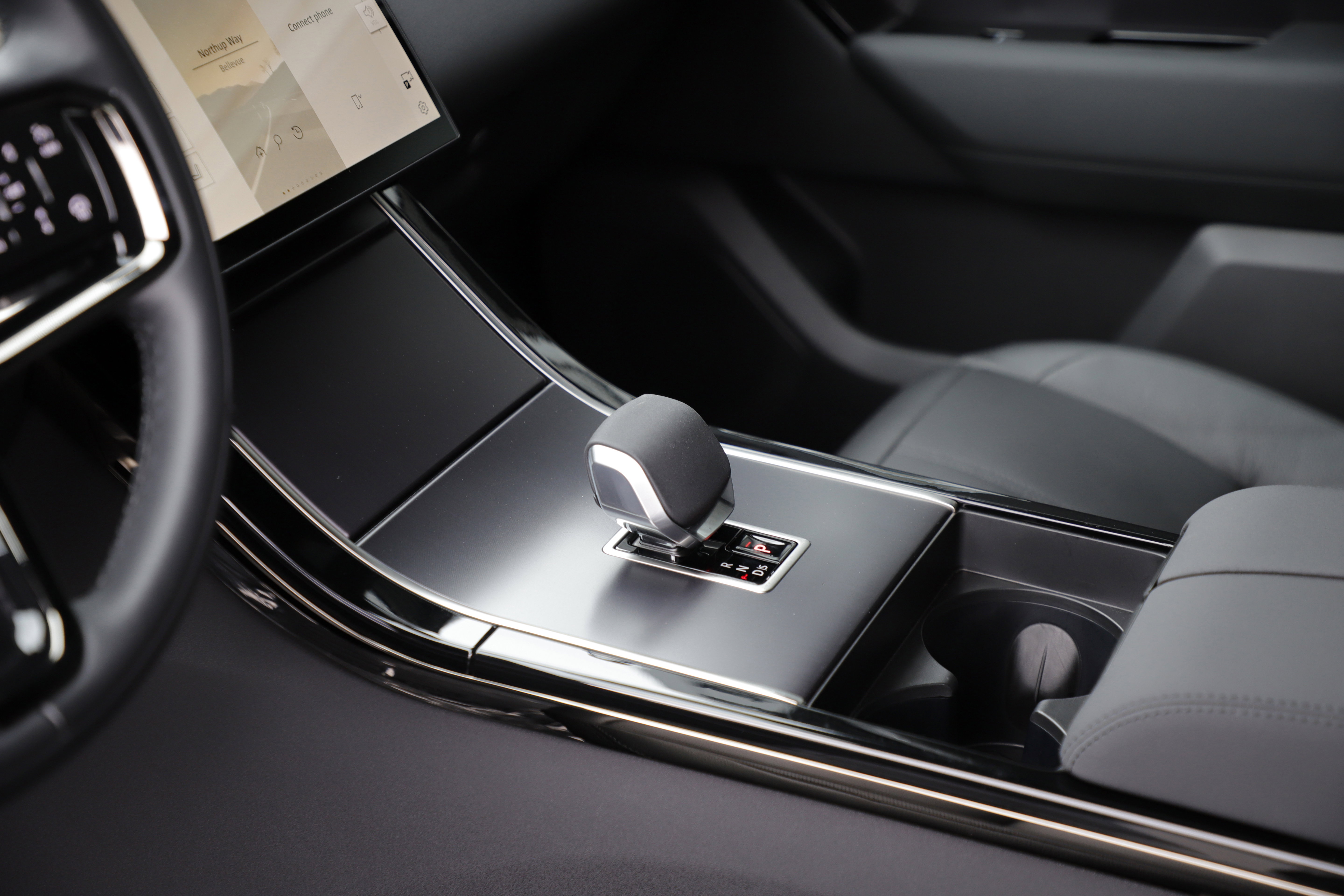 Certified 2026 Land Rover Range Rover Velar Dynamic SE image 22