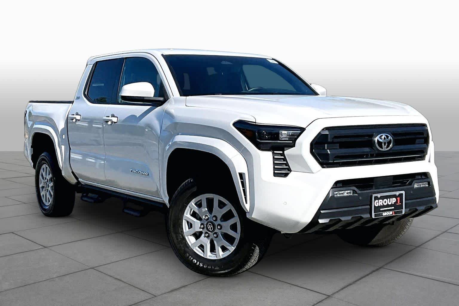 Certified 2024 Toyota Tacoma SR5 AWD/4WD image 3