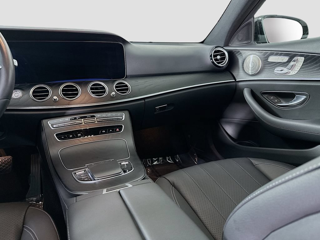 Used 2023 Mercedes-Benz E 350 Sedan image 26