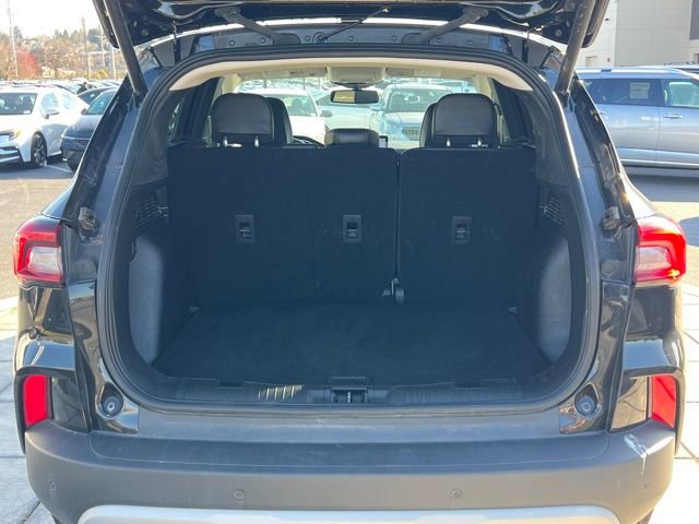 Used 2024 Ford Escape Platinum image 8