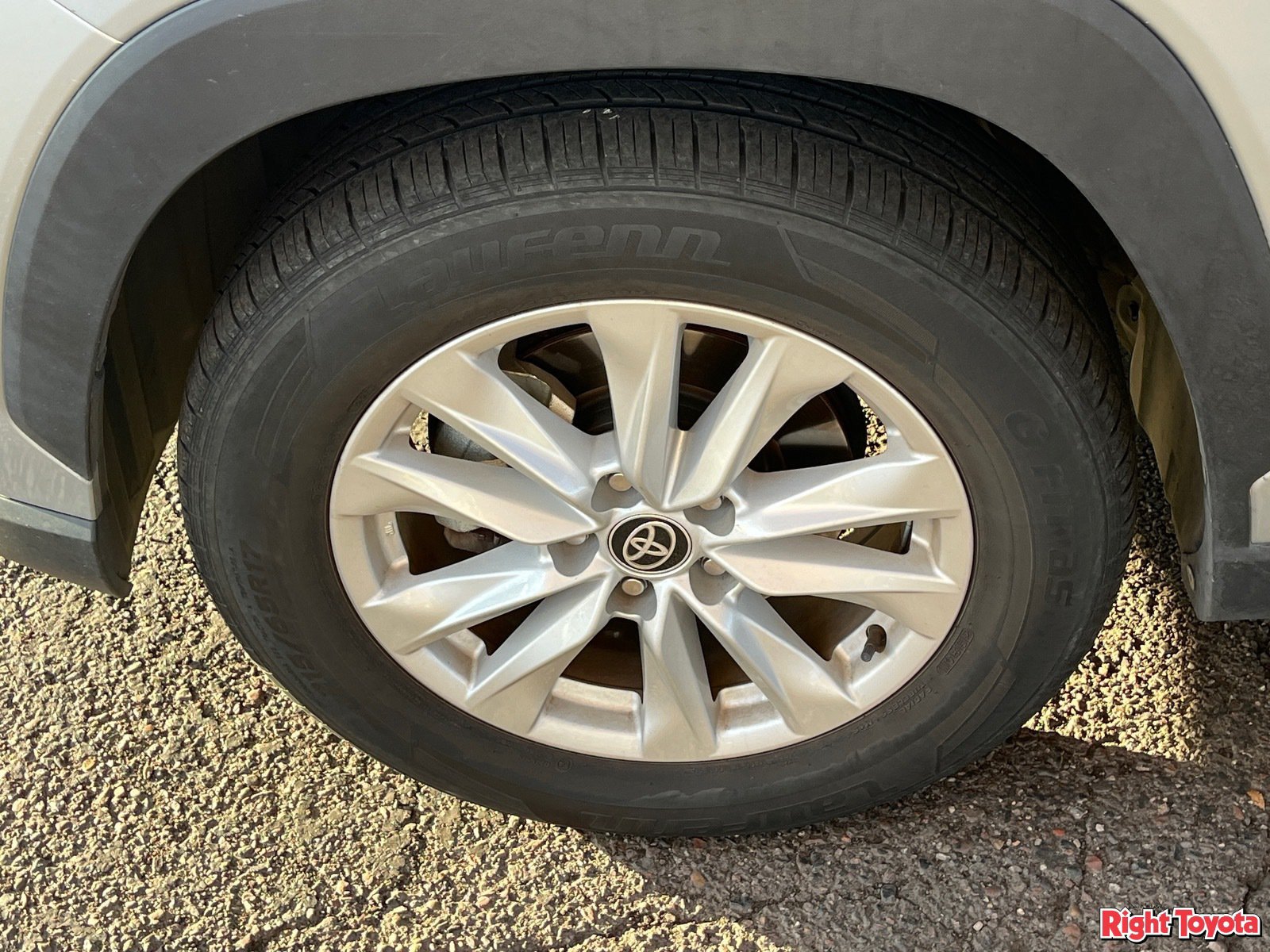 Certified 2023 Toyota Corolla Cross LE AWD/4WD image 8