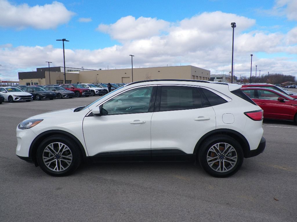 Used 2021 Ford Escape SEL w/ Technology Package image 2