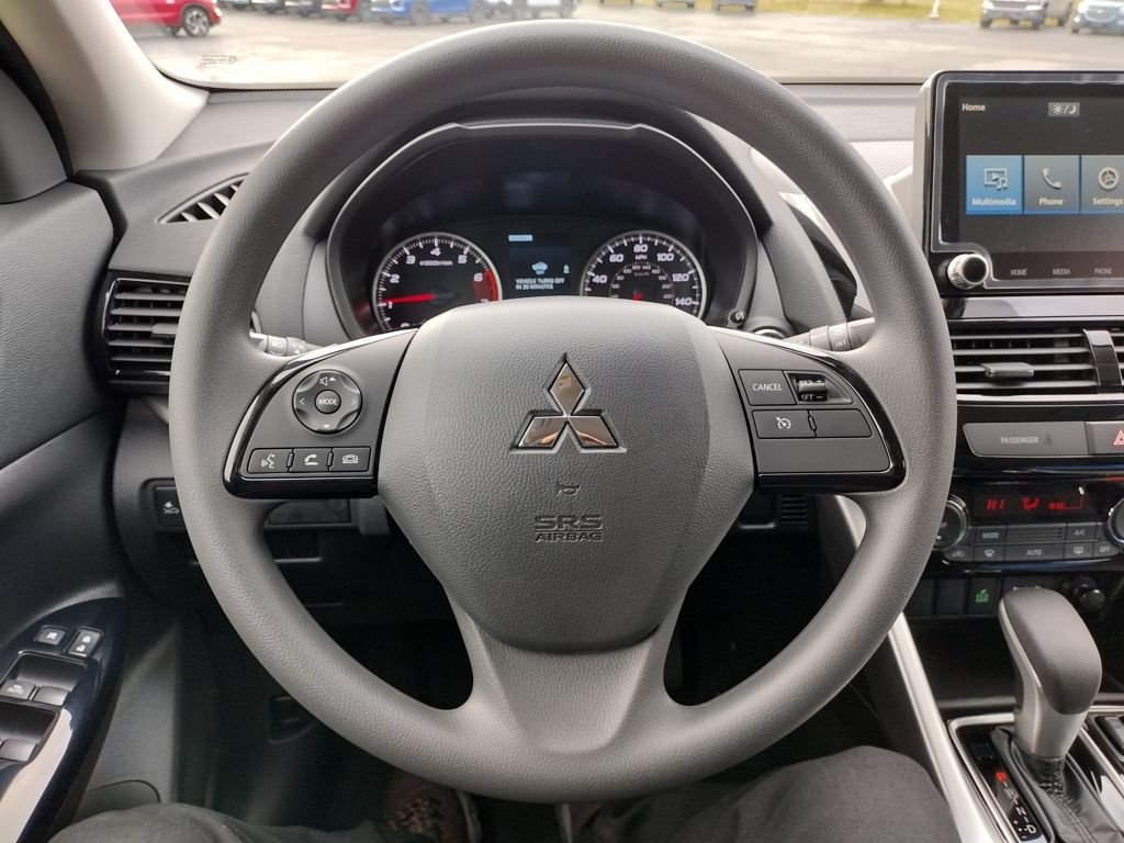 New 2026 Mitsubishi Eclipse Cross LE AWD/4WD image 5